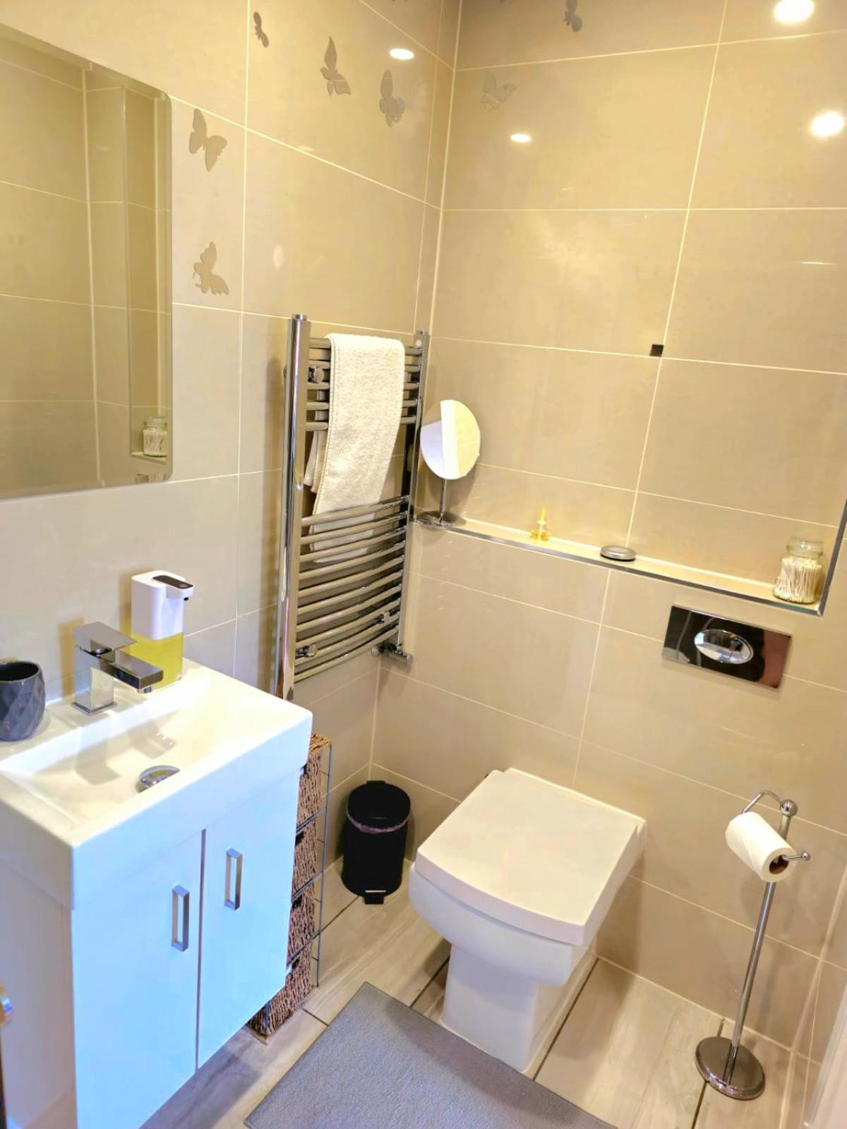 Penelope Ensuite Double Room London Exteriör bild